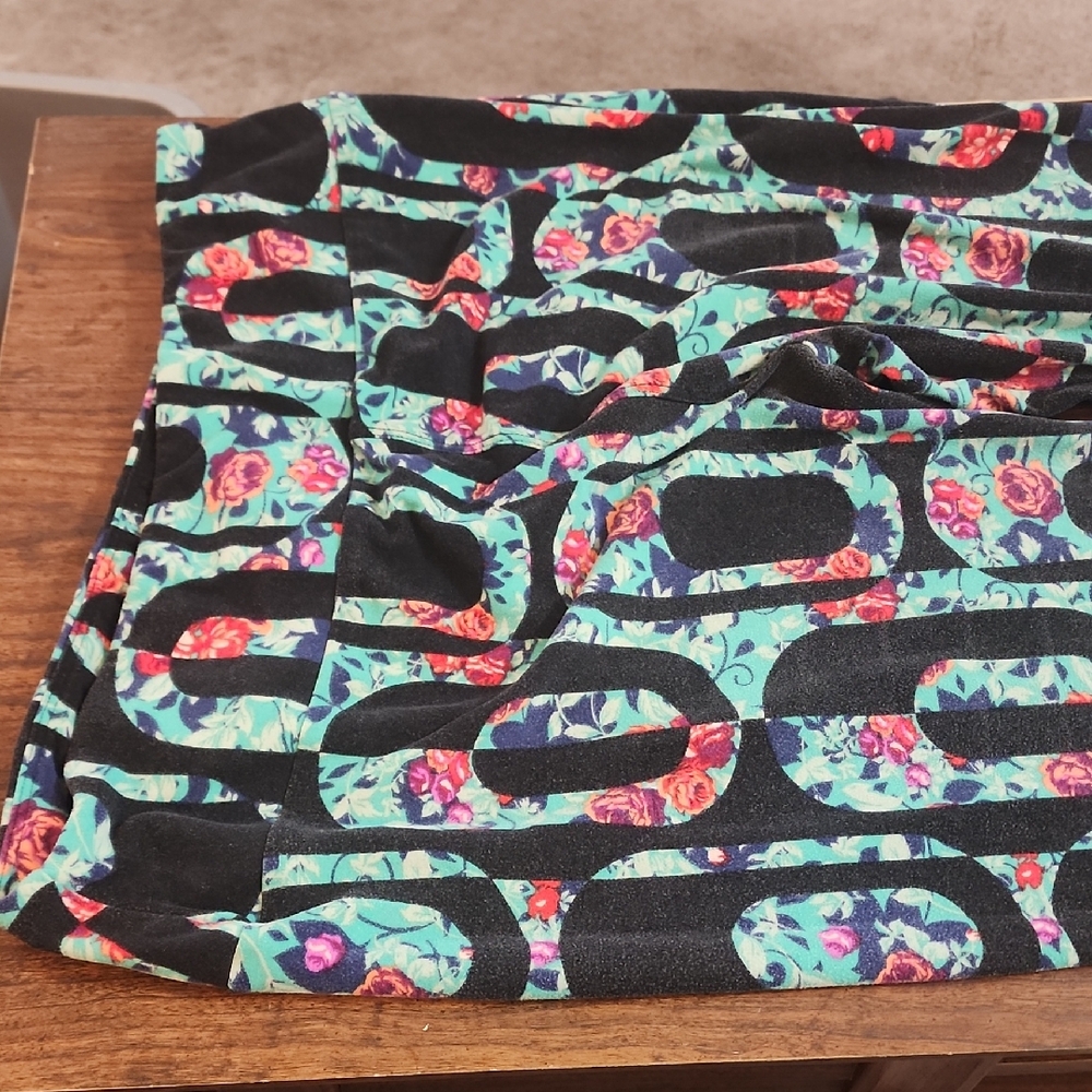 FIRM PRICE LuLaRoe Multicolor Patterned Leggings